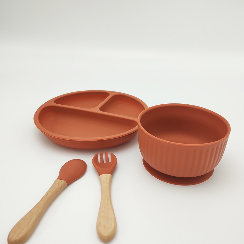 Bộ 4 Dụng Cụ Tập Ăn Gồm Bát / Muỗng / Nĩa Chia Ngăn Bằng Silicone Dành Cho Bé