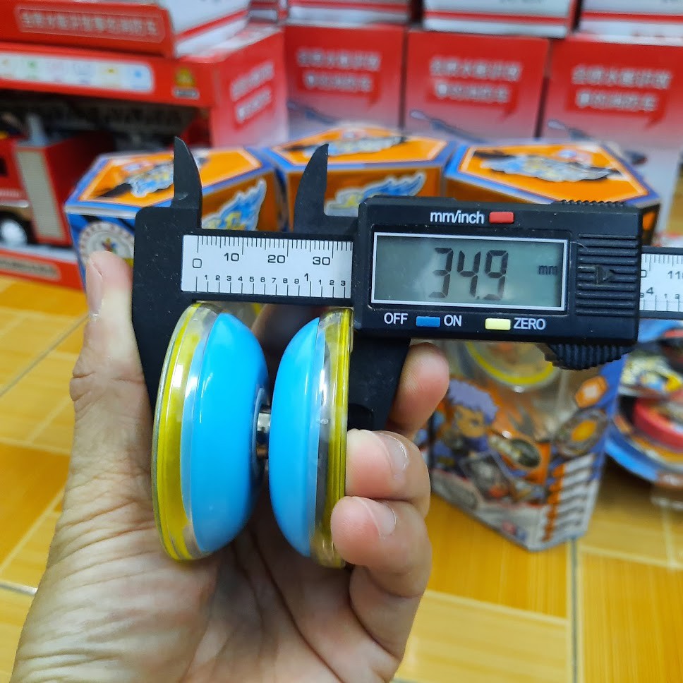 Con quay đồ chơi trẻ em tuyệt đỉnh yoyo Thần Rồng Đại Dương mã 676201 bằng nhựa cao cấp