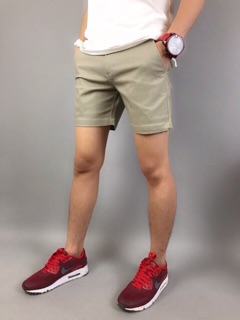 Quần short kaki nam form ngắn