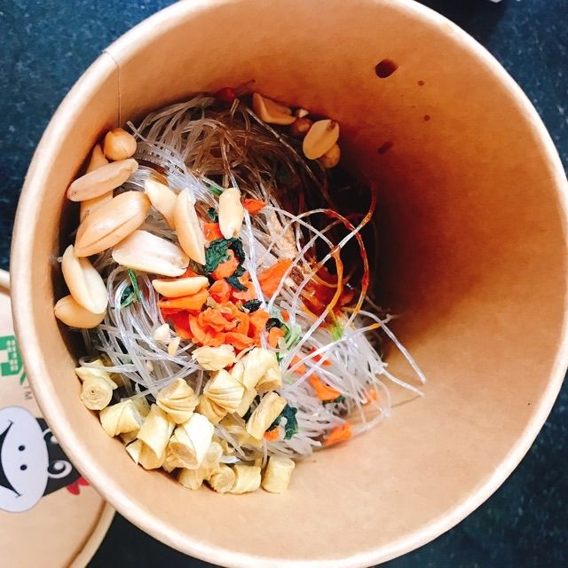 1 thùng miếng cay trùng khánh