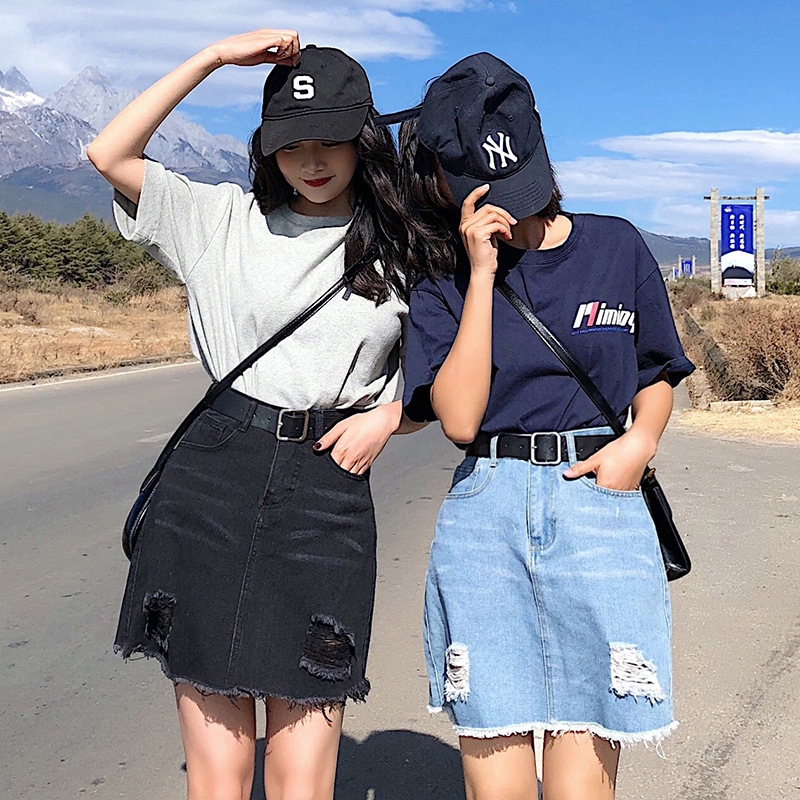 Chân váy jean ngắn lưng cao phong cách Hàn Quốc xinh xắn cho bạn gái | BigBuy360 - bigbuy360.vn