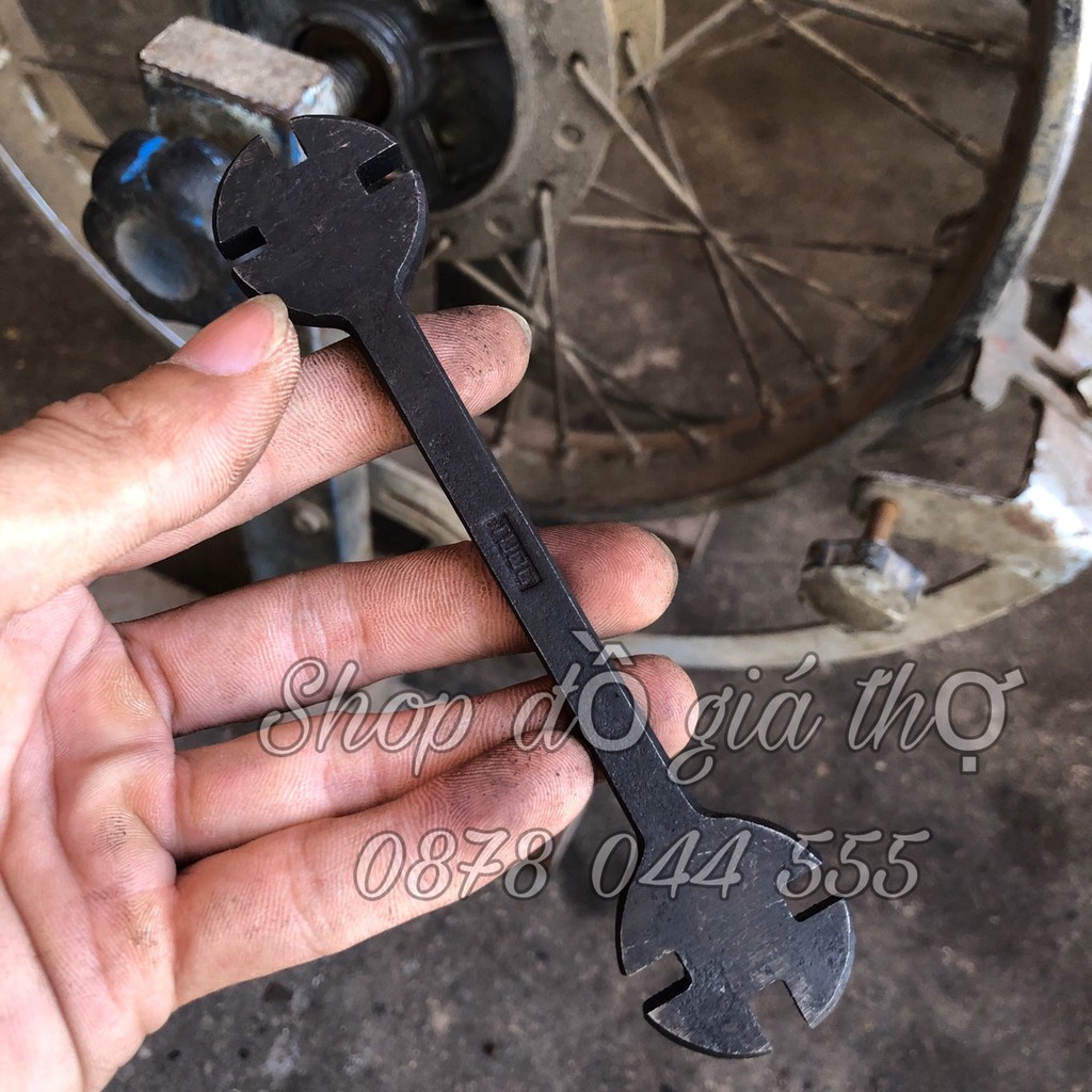 Cà Lê Cân Vành Xe Máy Hiệu Ông Tước