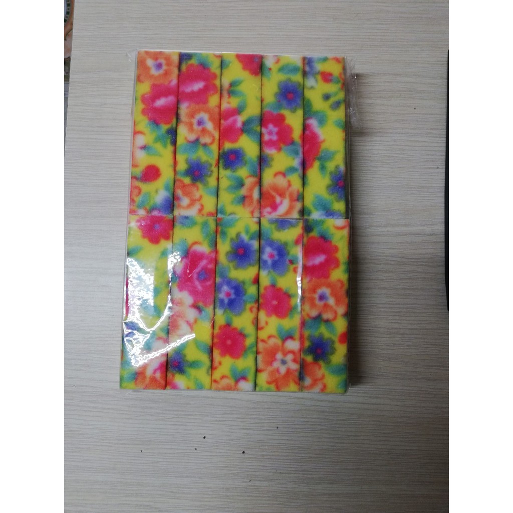 Cục xốp chà móng mịn HK1