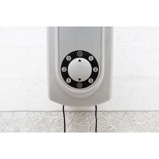 Quạt treo Midea FW40-6H, 3 cánh quạt có đường kính 40 cm