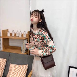 Áo Len hoạ tiết thổ cẩm
