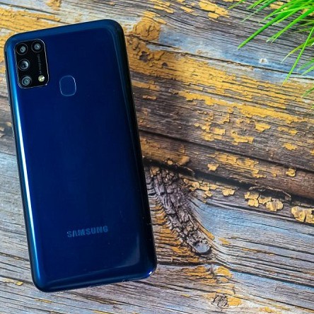 Điện thoại Samsung Galaxy M12 - hàng chính hãng