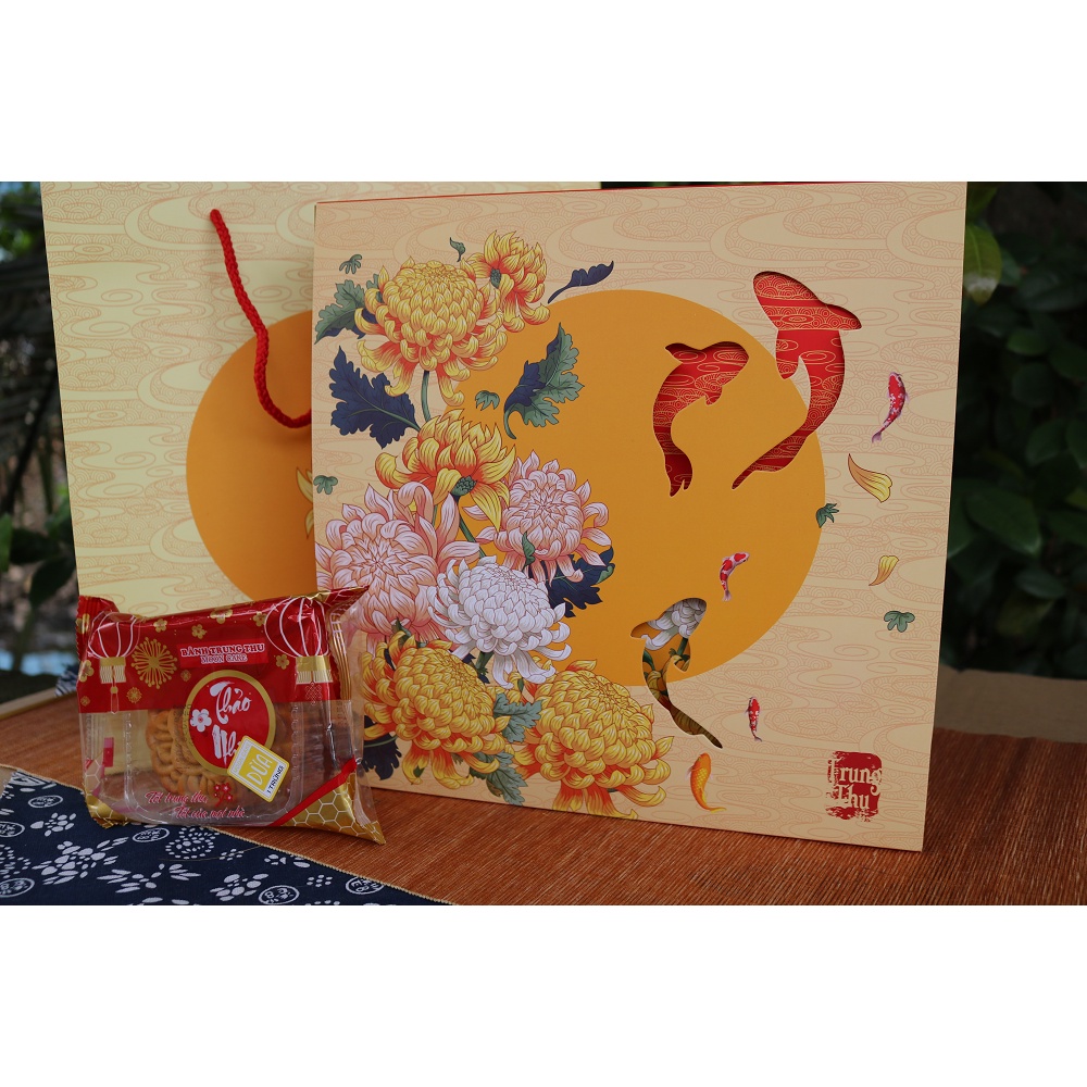 ( ảnh thật + deal sốc ) hoả tốc hộp bánh trung thu 4 cái quà tặng đủ vị siêu đặc biệt _trathaomocsi