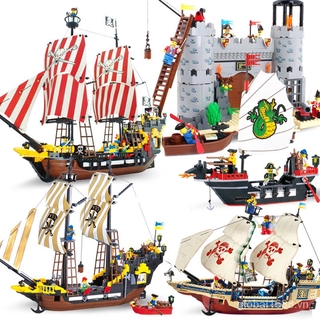 Bộ Đồ Chơi Lắp Ráp Lego Hình Tàu Cướp Biển