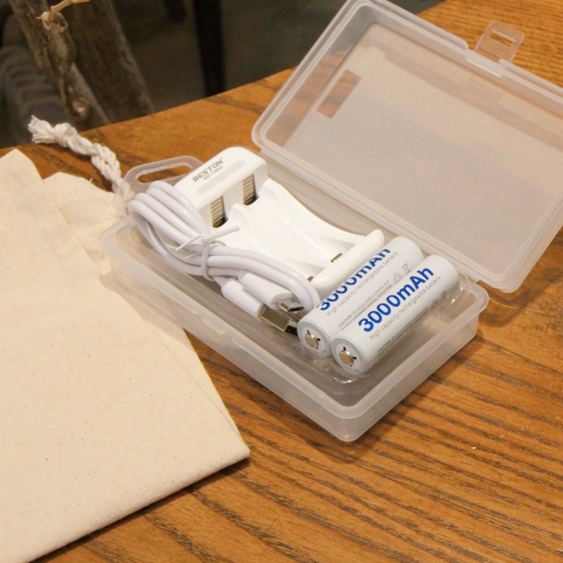 Sạc + Pin AA 3000 mAh sạc nhiều lần