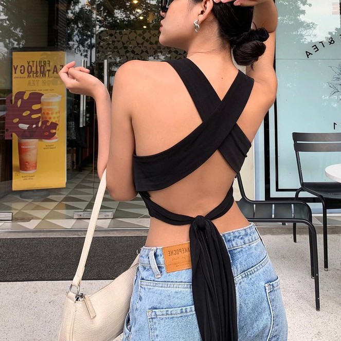 Áo croptop cổ tròn, sát nách, chéo lưng và thắt nơ xinh xắn