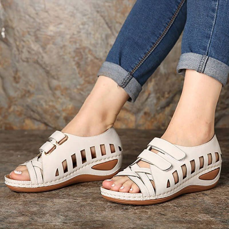 Giày sandal đế xuồng với 5 màu kích thước 35-43 dành cho nữ