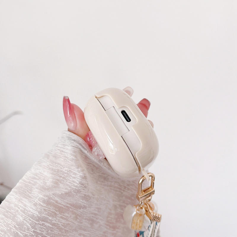 Vỏ Bảo Vệ Hộp Sạc Tai Nghe Samsung Galaxy Buds 2 / Buds Live / Buds FE / Buds 2 Pro / Buds Pro Hình Trái Tim Dễ Thương Kèm Móc Treo Tiện Dụng Cho Buds2 Pro