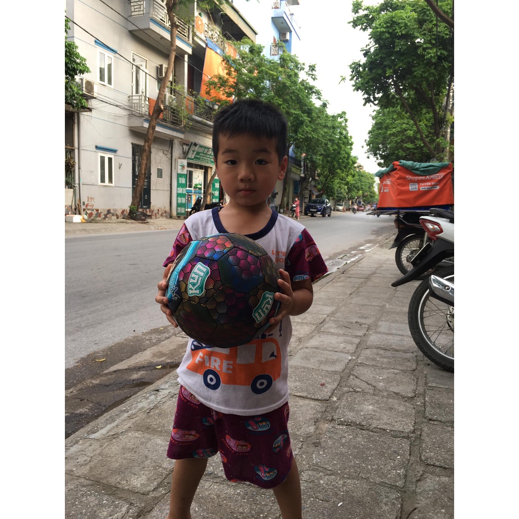 Bóng phản quang Kun, hàng khuyến mại sữa kun.Tặng đầu kim và giỏ treo bóng_KUN