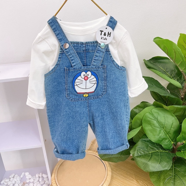 Đồ bộ bé gái, Set Quần bò yếm lửng Doremon và áo phông dài tay chất thun cotton dễ thương cho bé từ 7-18 kg, DUCK385