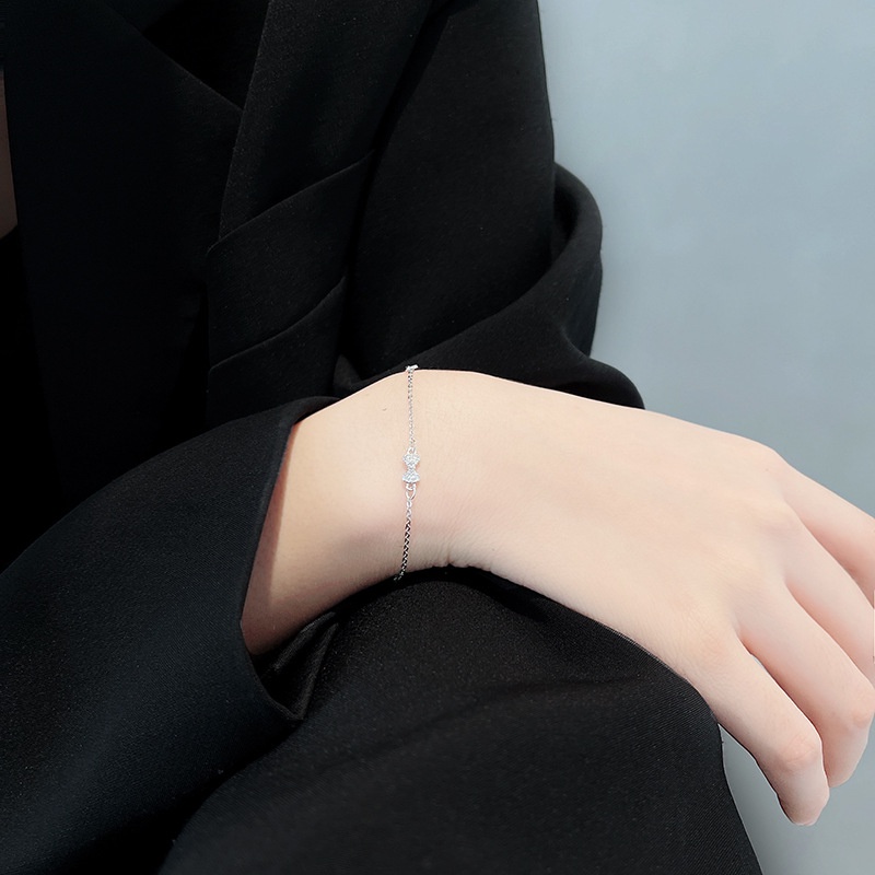 Vòng Đeo Tay Bằng Thép Titan Đính Đá Kim Cương Nhân Tạo Phong Cách Thời Trang Cho Nữ F664