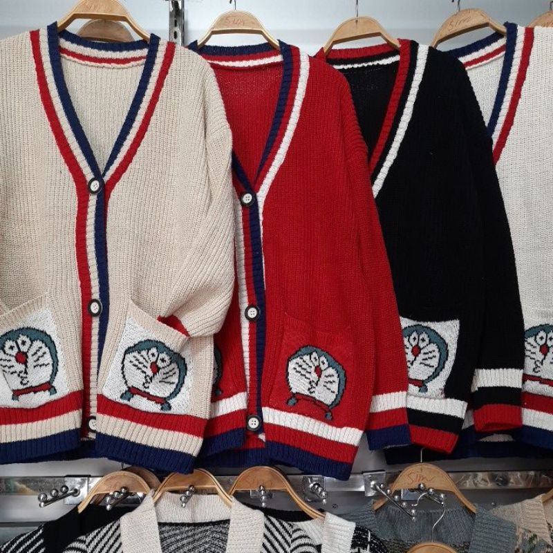 Áo cardigan len túi Doraemon