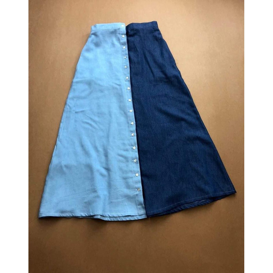 VÁY denim PuII & Bear DÀI NÚT XÀ CỪ