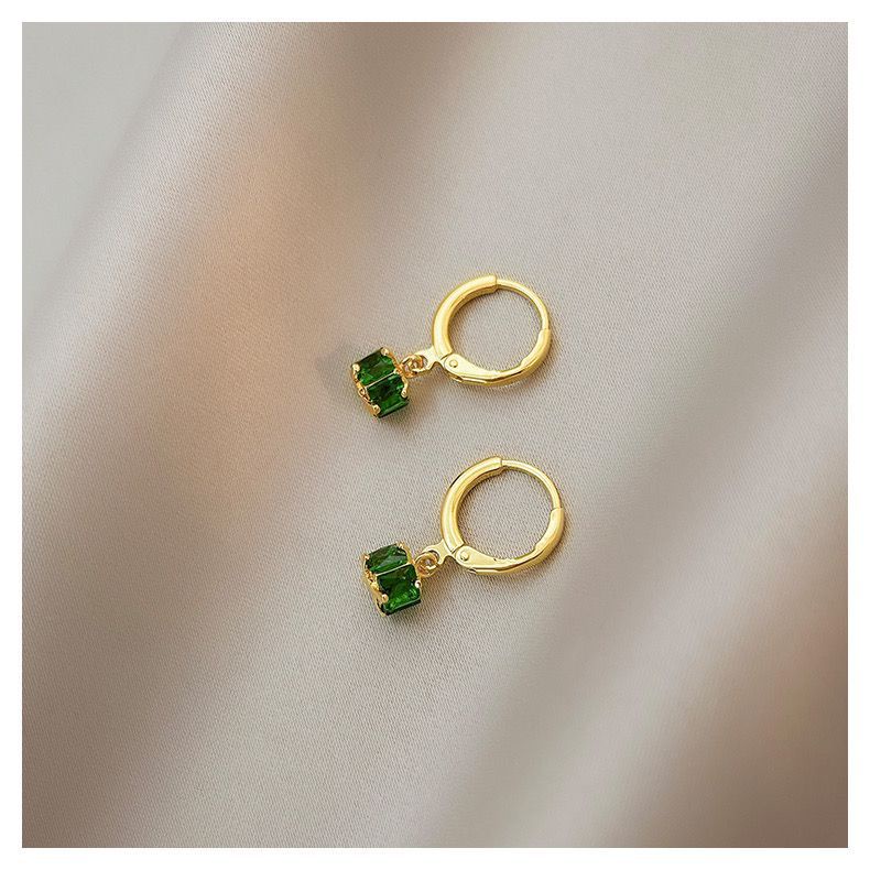 Khuyên tai đính đá zircon màu ngọc lục bảo thời trang