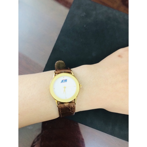 Đồng hồ nữ si nhật hiệu AOM