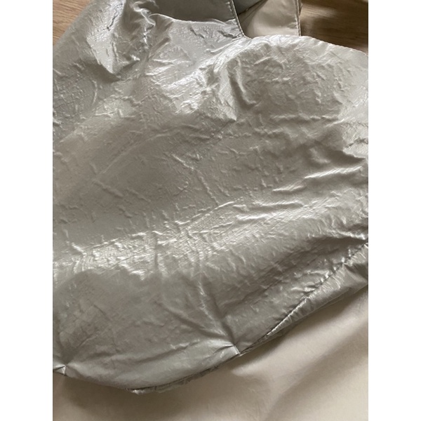 Túi đeo vai eggbag màu bạc