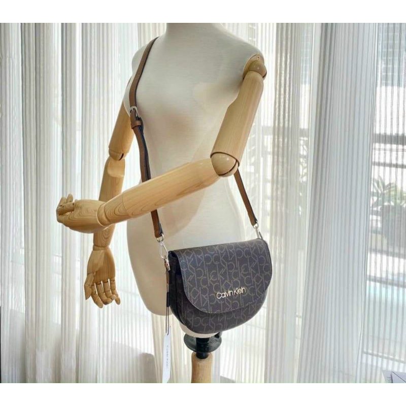 Túi Ck Dáng Bầu Size 20cm