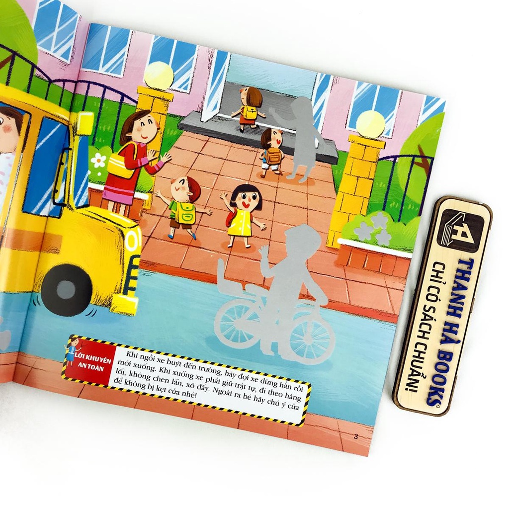 Sách - Sticker Kỹ năng an toàn cho bé - lẻ tùy chọn  với gần 500 sticker