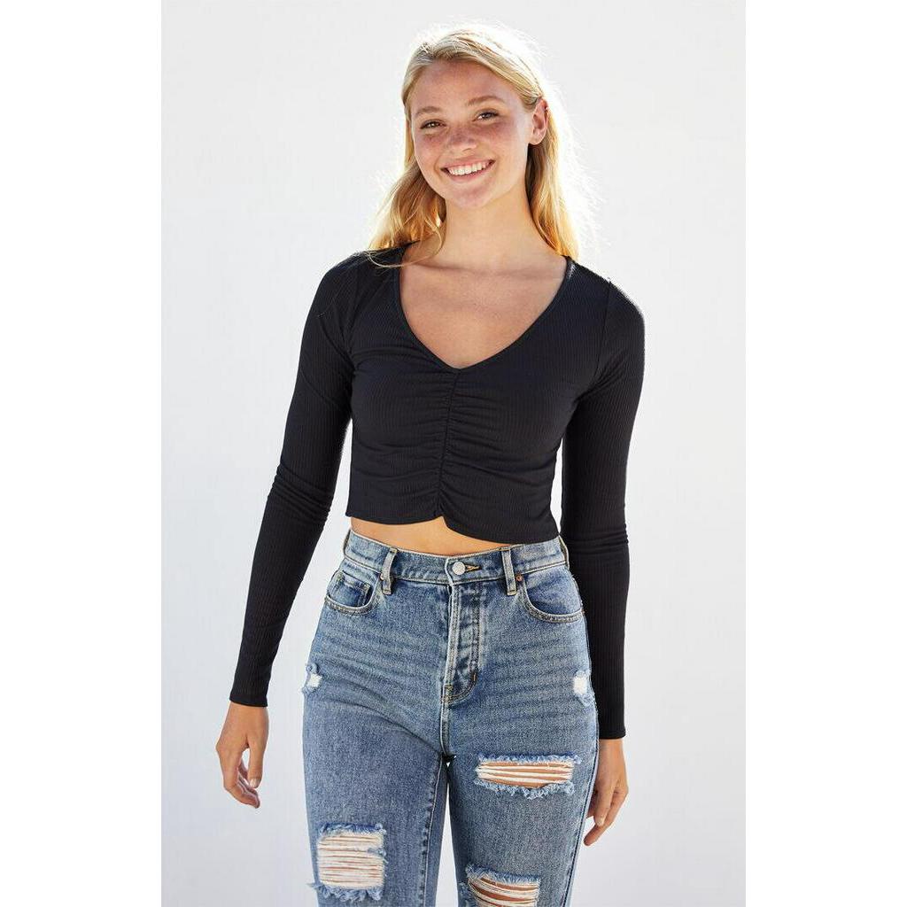 Áo croptop tay dài, cổ tim nhún thun BAS1C