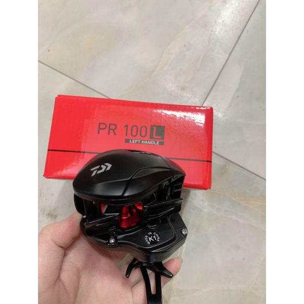 máy câu daiwa PR100 chính hãng, máy câu ngang