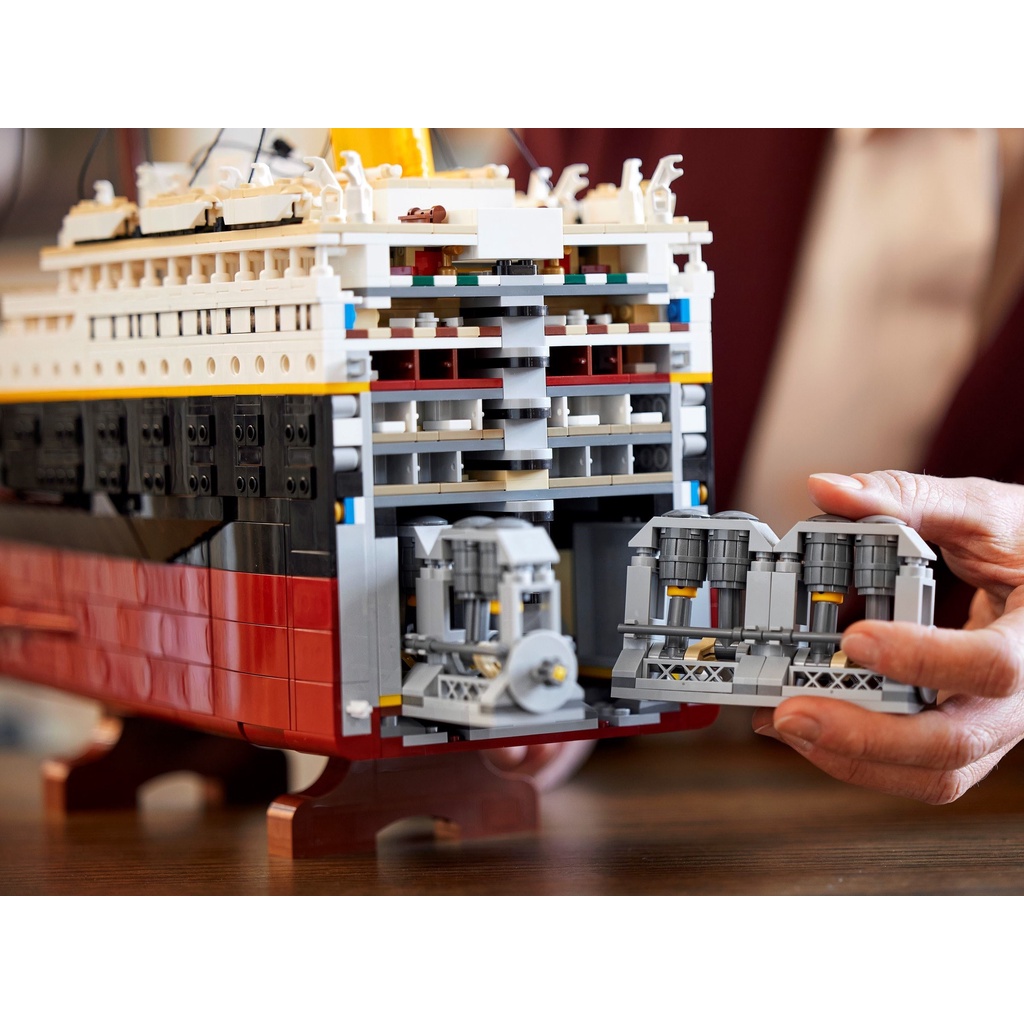 10294 Đồ chơi lắp ráp Iego® Creator Expert Titanic - Đồ chơi xếp hình, tàu Titanic.