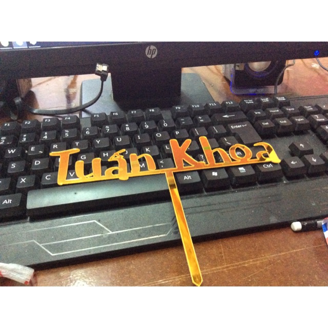 Topper cake theo yêu cầu