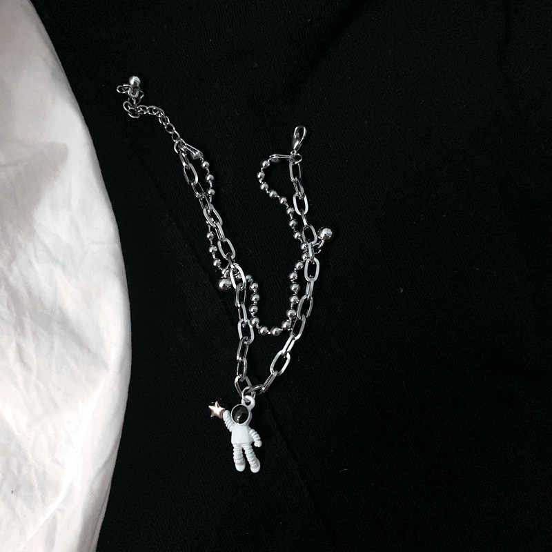 [Mã FAMAYFA giảm 10K đơn 50K] Vòng Tay Kim Loại Mặt Hình Phi Hành Gia Thời Trang Hàn Quốc | BigBuy360 - bigbuy360.vn