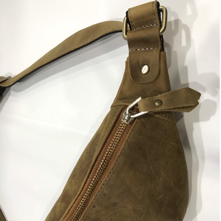 Túi đeo chéo nam nữ da thật, Túi Slingbag đeo trước ngực chất liệu da bò sản xuất thủ công khâu tay Handmade