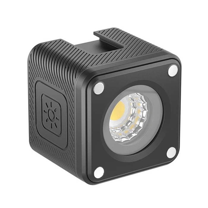 Đèn Led COB Ulanzi L2 chống nước IP68 với 4 chế độ sáng cùng 8 tấm lọc màu