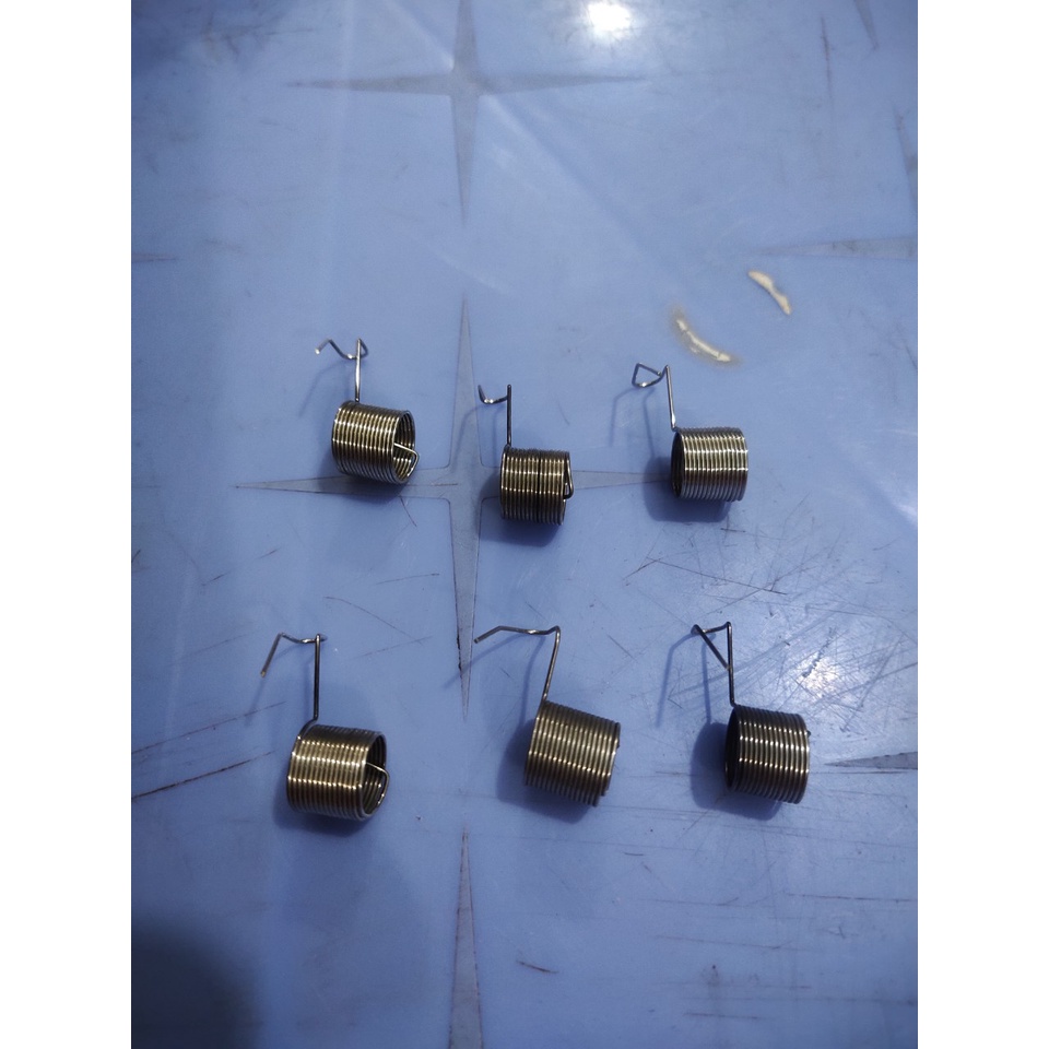 Lò xo râu tôm máy may 1kim công nghiệp