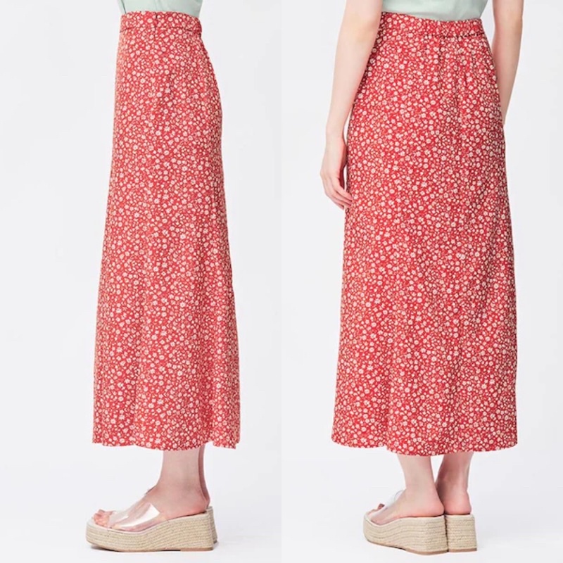 Chân váy đuôi cá hoa nhí nữ đầy quyến rũ của GU - Nhật Bản