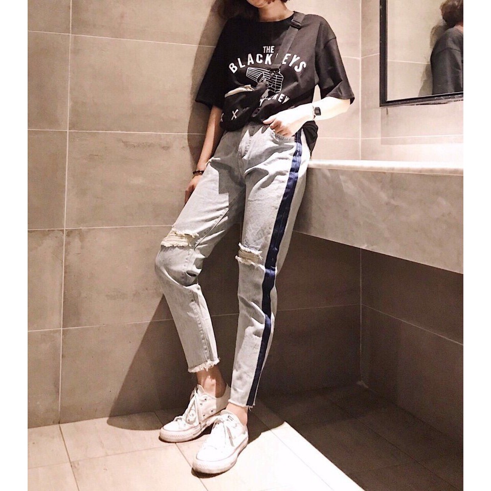 quần jean nữ rách gối sọc hông mẫu hotgirl thanh thanh