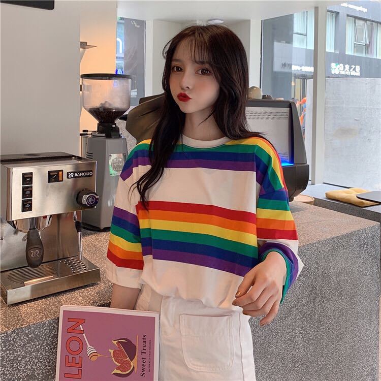 Áo Thun Ngắn Tay Dáng Rộng Họa Tiết Kẻ Sọc Màu Cầu Vồng Phong Cách Hàn Quốc Thời Trang Cho Nữ