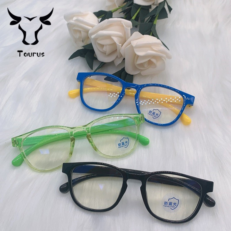 Thời trang mới gọng silicone chống ánh sáng xanh trẻ em kính học sinh kính phẳng thoải mái, mềm mại và đơn giản