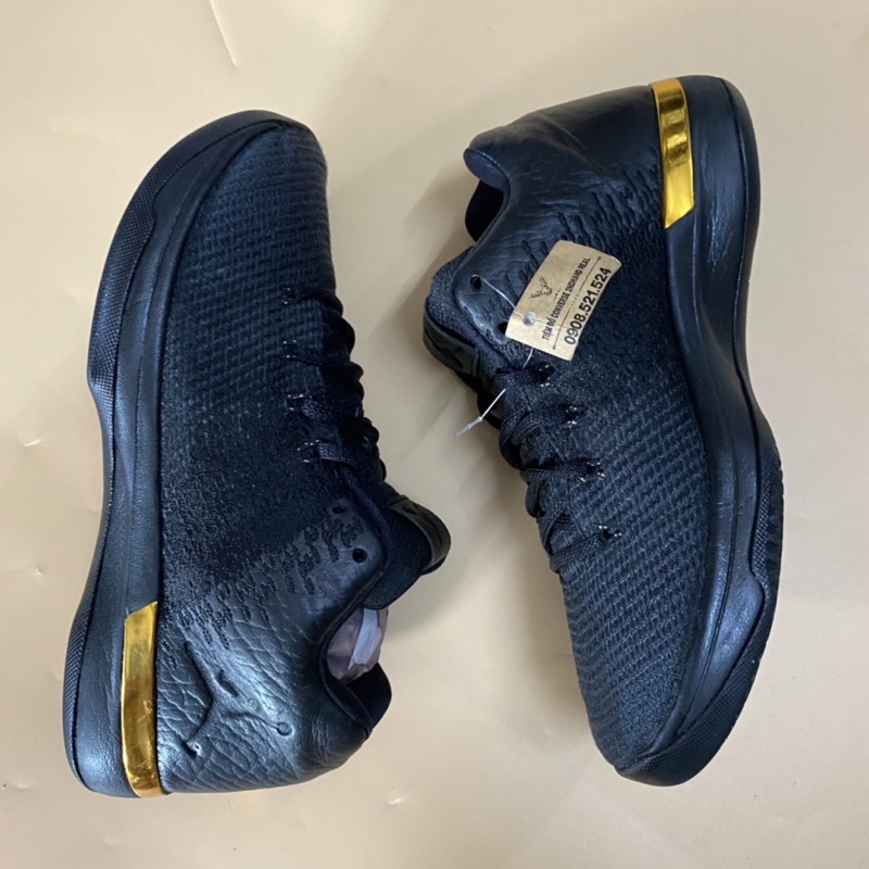 Giày chính hãng đã qua sử dụng