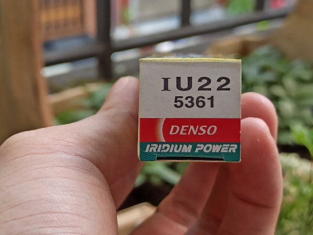 Bugi Denso Iridium Power - IU22 (chân dài)