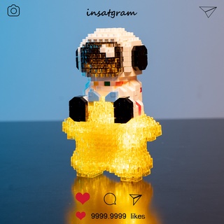 Đồ Chơi Lắp Ráp Mô Hình Phi Hành Gia Dễ Thương kiếm phát sáng cho bé gái