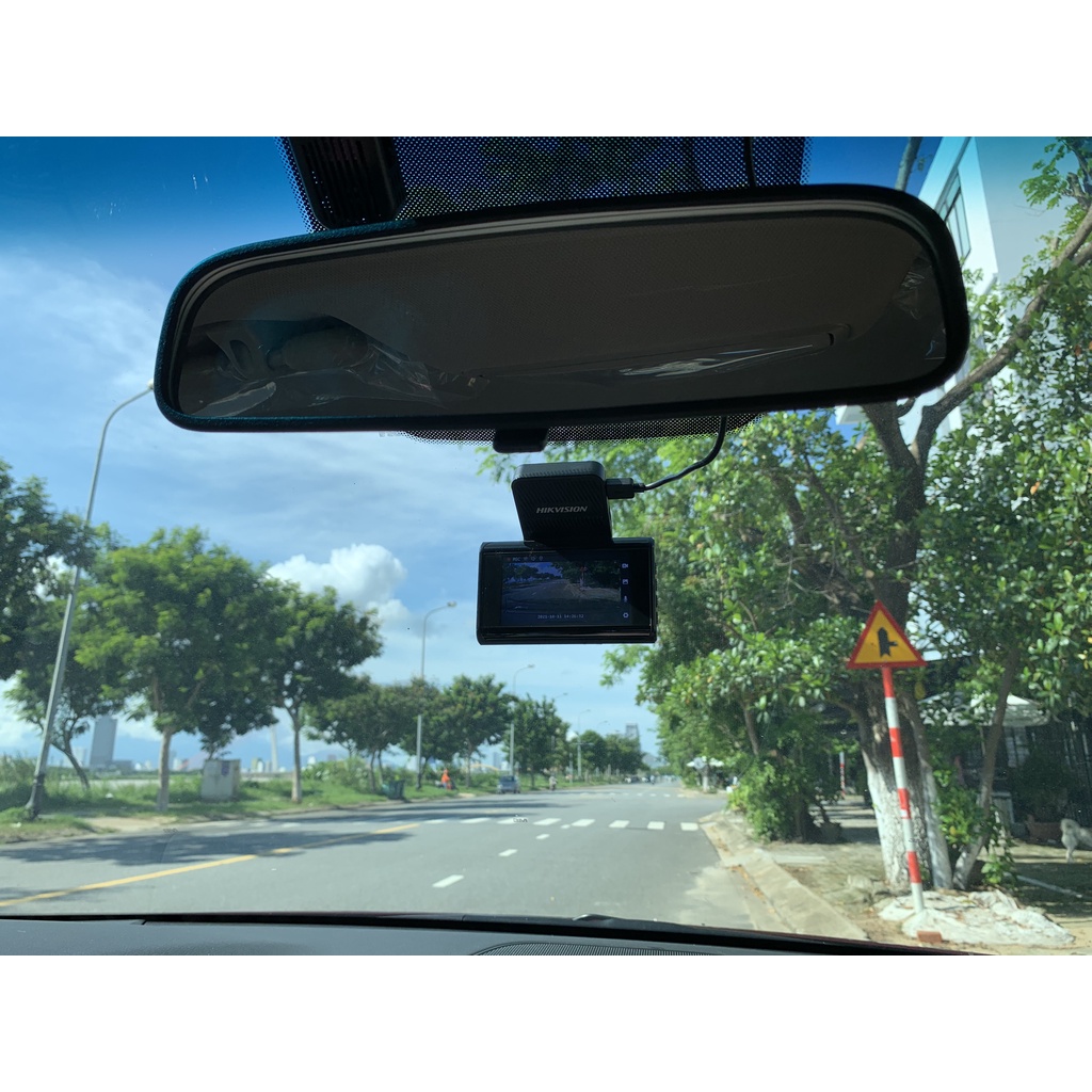 CAMERA HÀNH TRÌNH HIKVISION C6 Pro 5M  – MÀN HÌNH FHD 4INCH | BigBuy360 - bigbuy360.vn