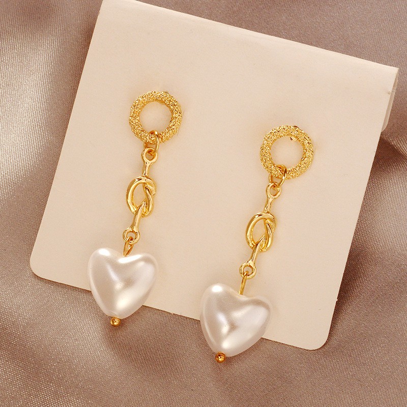 Đôi Khuyên Tai Nữ Hình Trái Tim Thời Trang Hàn Quốc Xinh Xắn