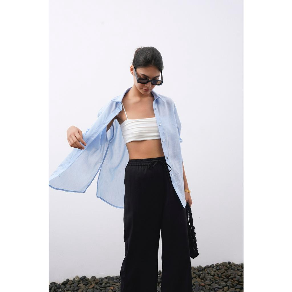 Áo sơ mi nữ oversize MONO TALK vải tơ mềm xẻ tà hai bên sườn T10006TK