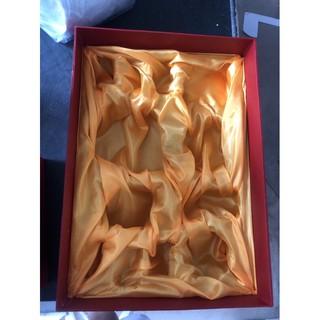 Hộp đựng ấm chén làm quà tặng