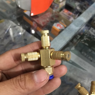 Đế gắn béc phun sương 4 hướng