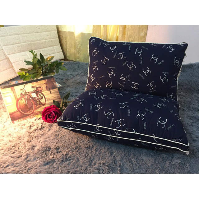 Gối ngủ văn phòng chất lụa, gối hơi cao cấp hoạ tiết thương hiệu - Mẹ Min's Shop