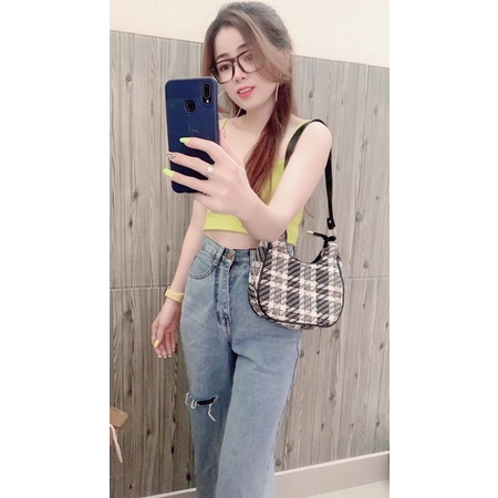 Túi xách nữ đeo chéo bầu kẻ ô đẹp Hot Trend 2022