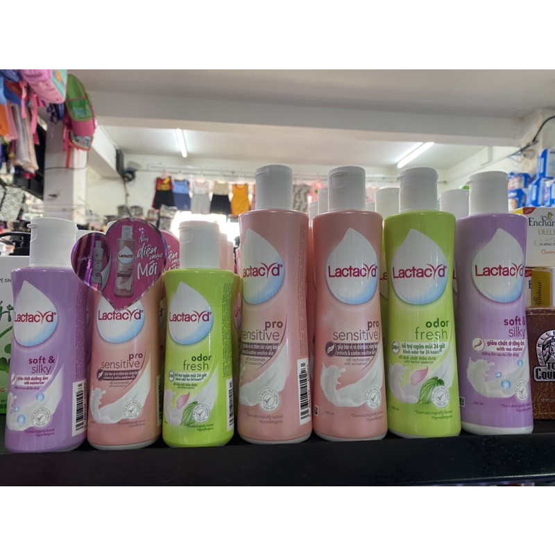 Dung dịch vệ sinh Lactacyd 250ml