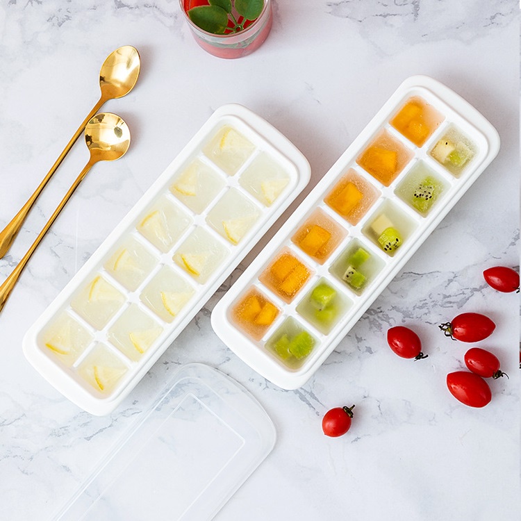 Khay Làm Đá Tủ Lạnh 12 Viên Có Nắp Đậy 26x4X9cm